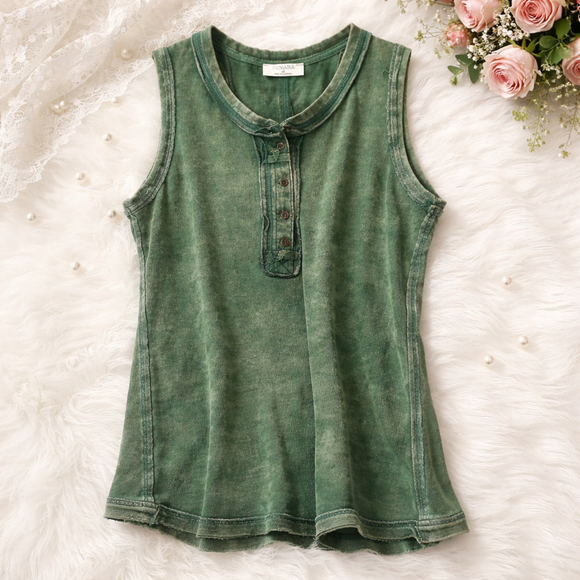 Zenana Signature Tops - 0122 NWOT Zenana stone washed dark green tank top. Grunge Size Medium